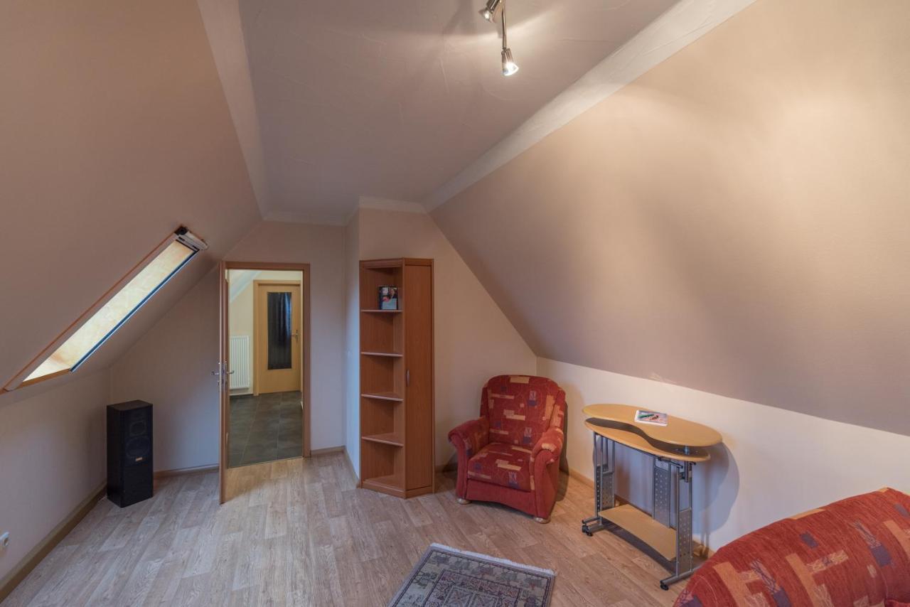 Ferienwohnung Lodig Gross Sarchen Bagian luar foto