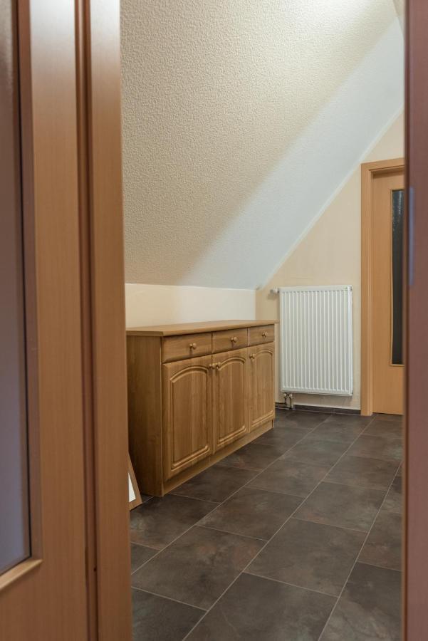 Ferienwohnung Lodig Gross Sarchen Bagian luar foto
