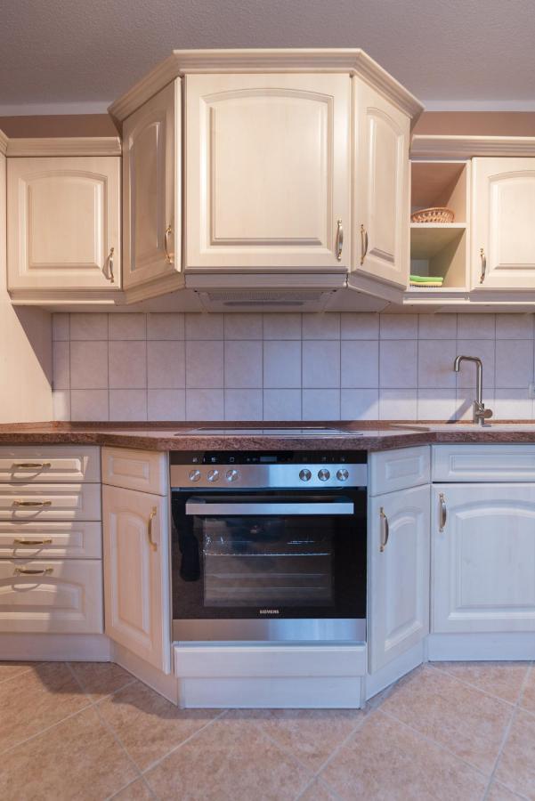 Ferienwohnung Lodig Gross Sarchen Bagian luar foto